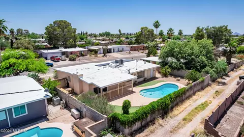 View/Area - 9161 E 8th St, Tucson, AZ 85710 photo 3 of 12