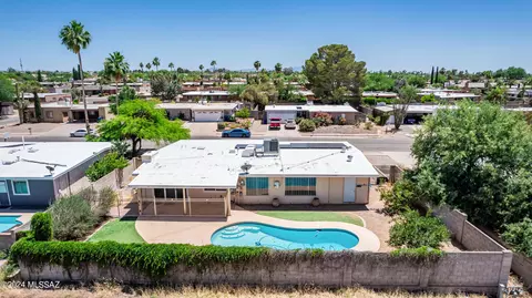 View/Area - 9161 E 8th St, Tucson, AZ 85710 photo 5 of 12