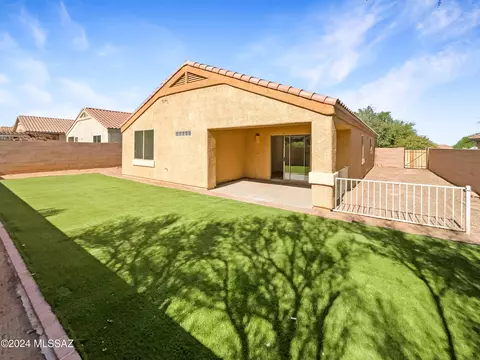 Exterior - 529 S Stone Bench Rd, Vail, AZ 85641 photo 2 of 3