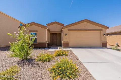 8781 W Red Spike Ice Dr, Marana, AZ 85653