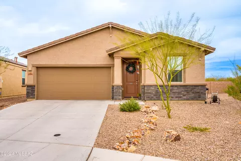 13983 E Golden Oaks Rd, Vail, AZ 85641