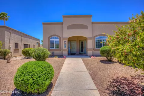 1944 W Demetrie Loop, Green Valley, AZ 85622