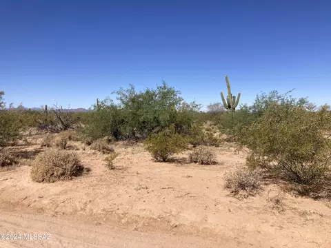 5675 N River Rock Ln, Tucson, AZ 85743