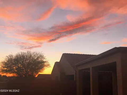 14058 E Stanhope Blvd, Vail, AZ 85641