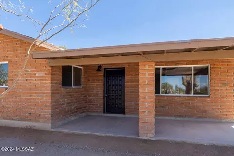 11901 W Picture Rocks Rd, Tucson, AZ 85743