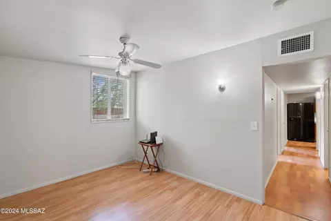 4082 E Sylvane Dr, Tucson, AZ 85711 photo 22