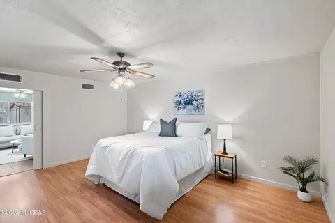 4082 E Sylvane Dr, Tucson, AZ 85711 photo 17