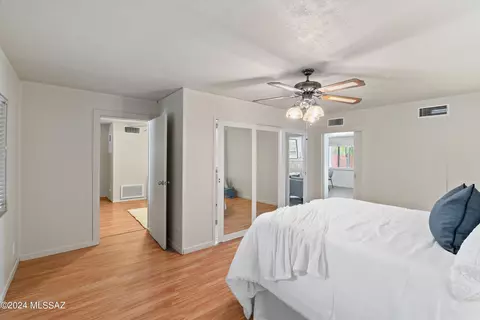 4082 E Sylvane Dr, Tucson, AZ 85711 photo 18