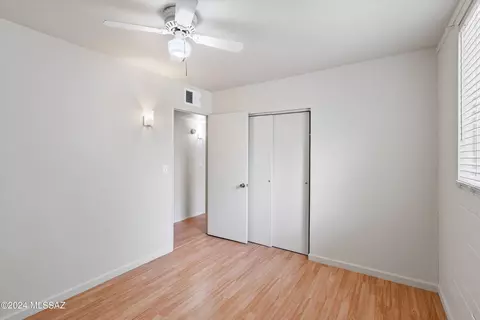 4082 E Sylvane Dr, Tucson, AZ 85711 photo 27
