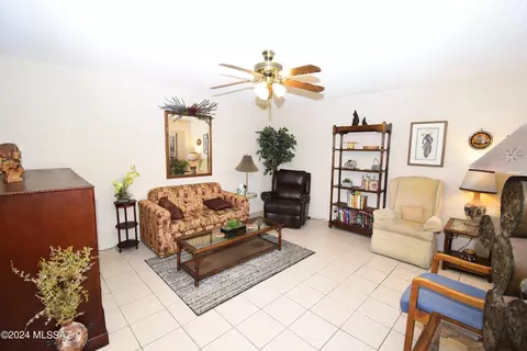 1715 S Jones Blvd #G-113, Tucson, AZ 85713