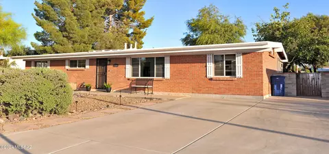 5338 E 4th St, Tucson, AZ 85711 photo 3