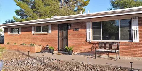 5338 E 4th St, Tucson, AZ 85711