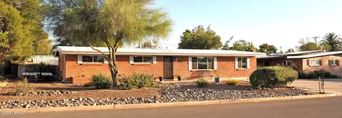5338 E 4th St, Tucson, AZ 85711 photo 2