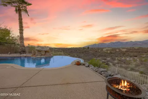 985 N Western Ridge Trl, Tucson, AZ 85748