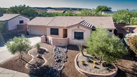 838 W Arbor Ridge Dr, Green Valley, AZ 85614