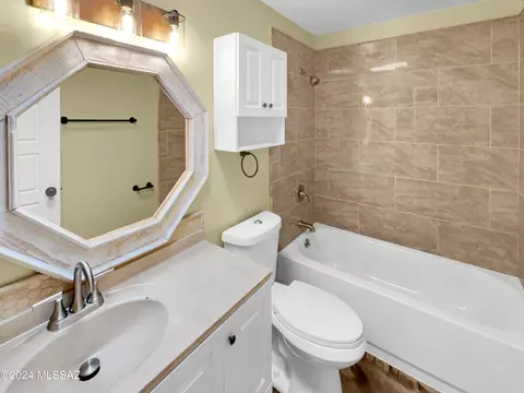 Bath - 7645 E Golf Links Rd, Tucson, AZ 85730 photo 1 of 1