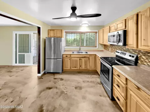 Kitchen - 7645 E Golf Links Rd, Tucson, AZ 85730 photo 1 of 1