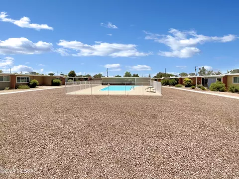 Exterior - 7645 E Golf Links Rd, Tucson, AZ 85730 photo 4 of 4