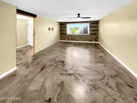 Living - 7645 E Golf Links Rd, Tucson, AZ 85730 photo 1 of 3