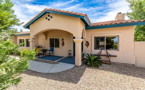 341 N Sharon Rd, Vail, AZ 85641
