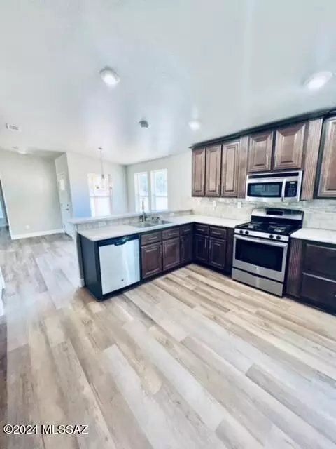 737 S Rustic Way, Thatcher, AZ 85552 photo 5