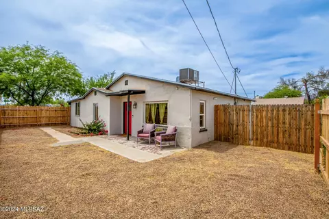 4065 E Flower St, Tucson, AZ 85712
