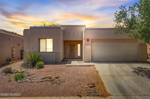 7442 E Calle Perpetuo, Tucson, AZ 85715