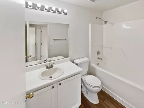 Bath - 6451 E Wolfhead Dr, Tucson, AZ 85730 photo 2 of 2