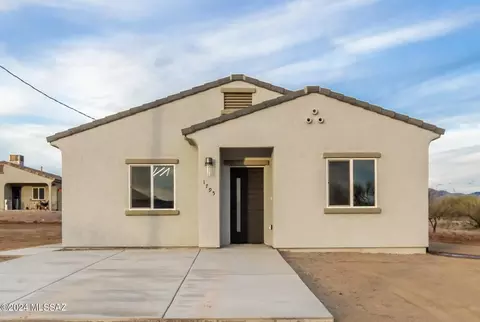 3050 E Adilene Dr, Tucson, AZ 85756