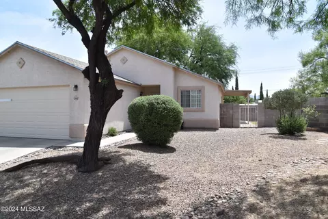 2983 S Foster Dr, Tucson, AZ 85730