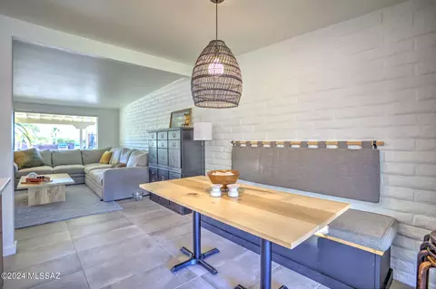 421 E Windy Peak Cir, Tucson, AZ 85704 photo 8