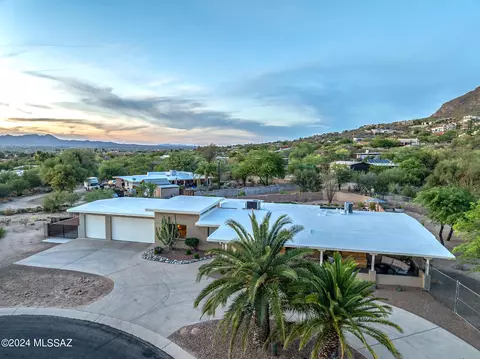 421 E Windy Peak Cir, Tucson, AZ 85704