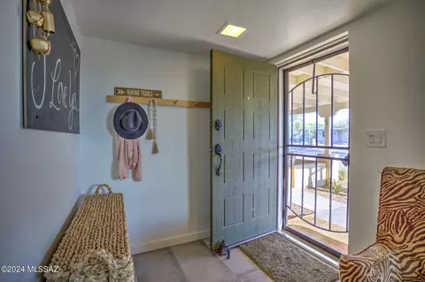 421 E Windy Peak Cir, Tucson, AZ 85704 photo 10
