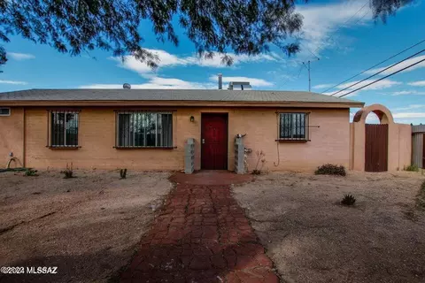 6281 E 26th St, Tucson, AZ 85711