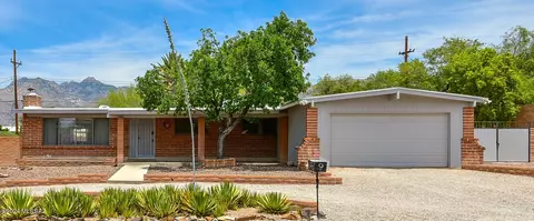 8821 E Palisade Ter, Tucson, AZ 85749