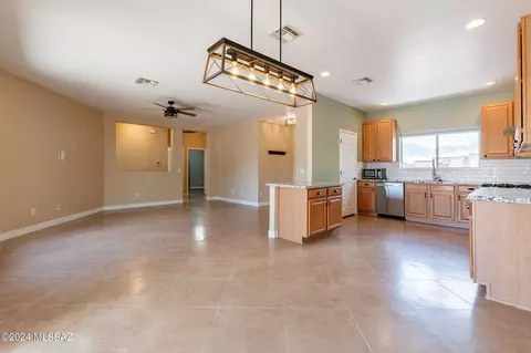 3549 E Silver Buckle Pl, Tucson, AZ 85739 photo 9