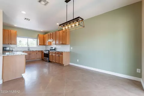 3549 E Silver Buckle Pl, Tucson, AZ 85739 photo 8