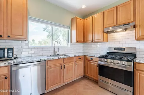 3549 E Silver Buckle Pl, Tucson, AZ 85739 photo 11