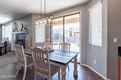 Dining - 12519 E Red Iron Trl, Vail, AZ 85641 photo 2 of 2