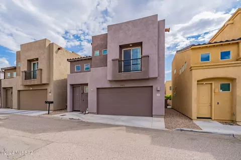232 E Scepter Ln, Vail, AZ 85641