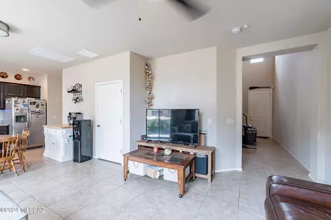 Entry Way - 232 E Scepter Ln, Vail, AZ 85641 photo 3 of 3