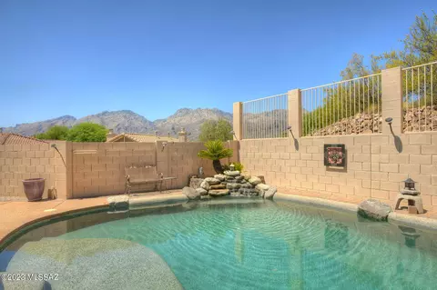 7859 E Whileaway Pl, Tucson, AZ 85750 photo 3