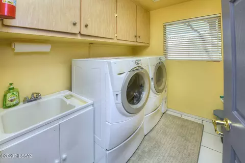 7859 E Whileaway Pl, Tucson, AZ 85750 photo 18