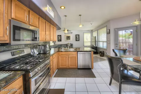 7859 E Whileaway Pl, Tucson, AZ 85750 photo 14