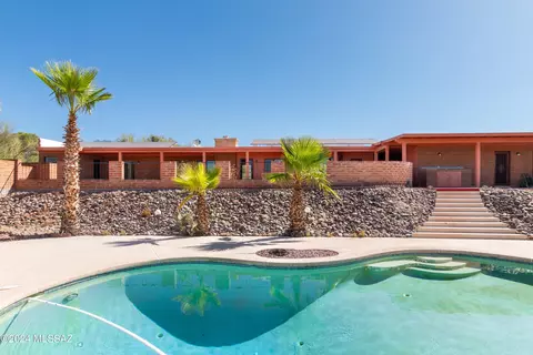 6310 E Tanuri Cir, Tucson, AZ 85750
