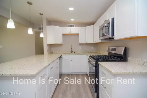 4939 E 24th St, Tucson, AZ 85711 photo 8
