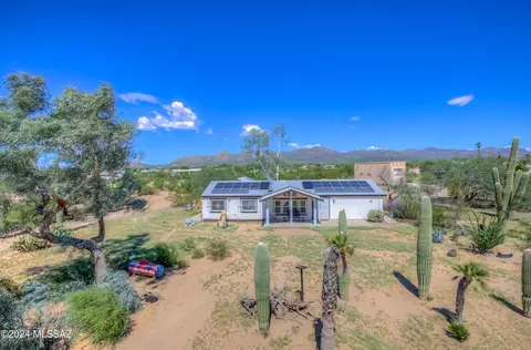 11950 W Desert Oasis Trl, Tucson, AZ 85743