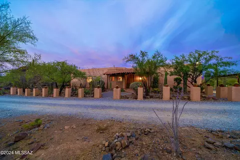6145 S Villa Sueno Lejos, Tucson, AZ 85746