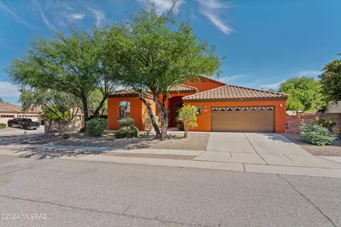 10497 E Black Willow Dr, Tucson, AZ 85747