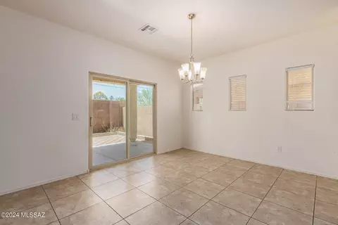 Dining - 8904 E Abrams Loop, Tucson, AZ 85710 photo 1 of 1